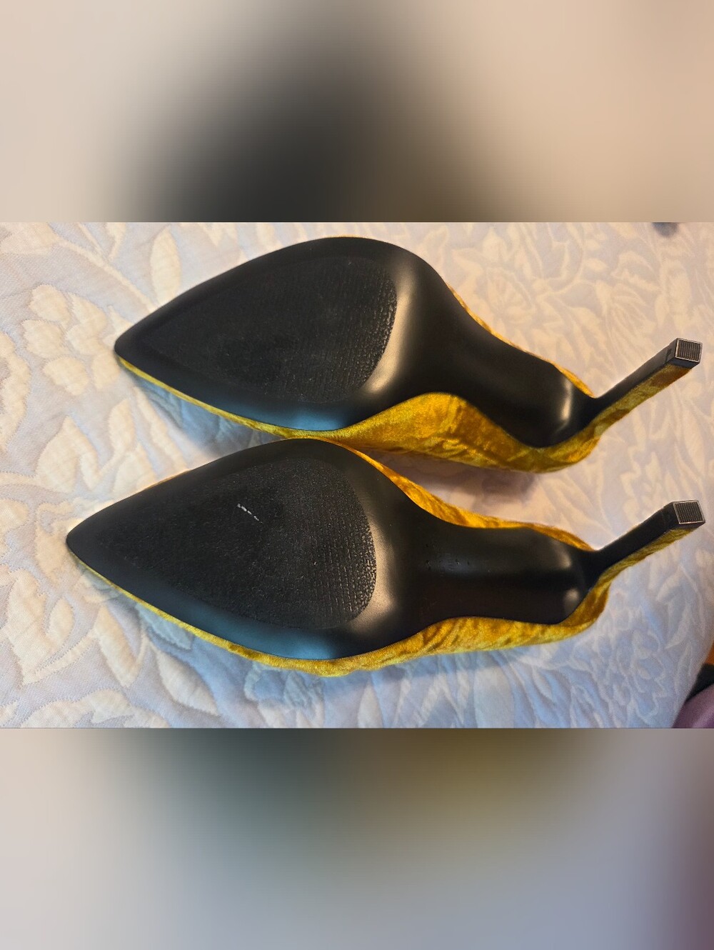 Nine West Tatiana Crushed Velvet Chartreuse Heels - Picture 6 of 8